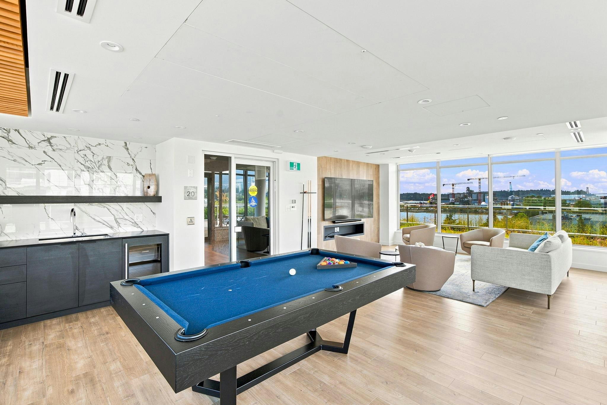 301-785 Harbour Way, North Vancouver, BC, V7P 0G3 - 33