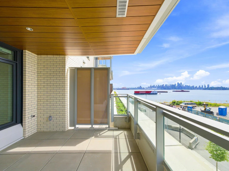301-785 Harbour Way, North Vancouver, BC, V7P 0G3 - 2