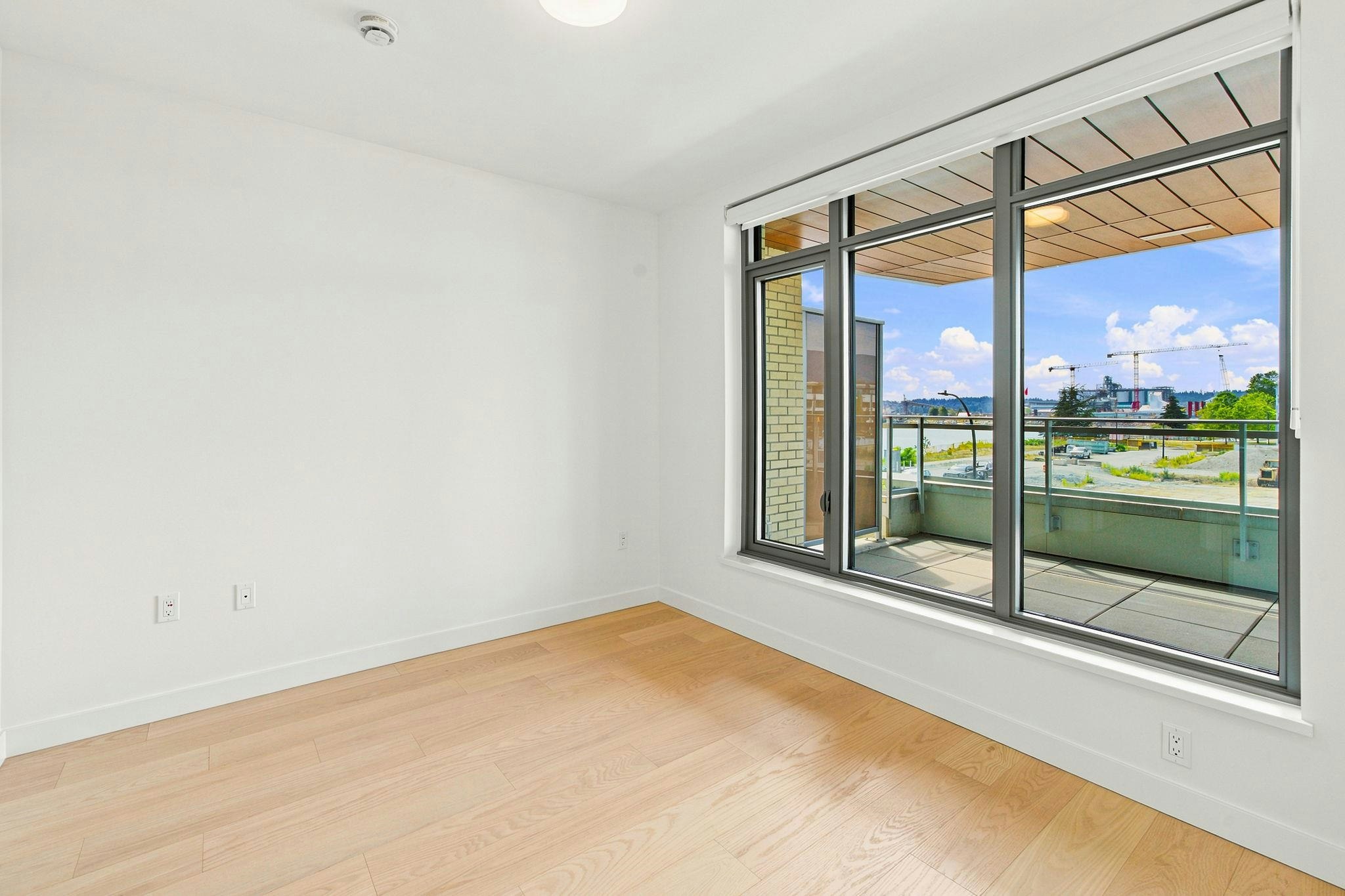 301-785 Harbour Way, North Vancouver, BC, V7P 0G3 - 18
