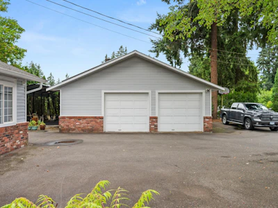 20218 42a Avenue - 2