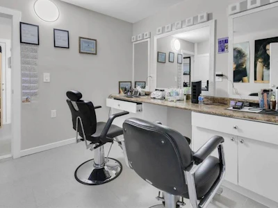 9892 130 Street - 5