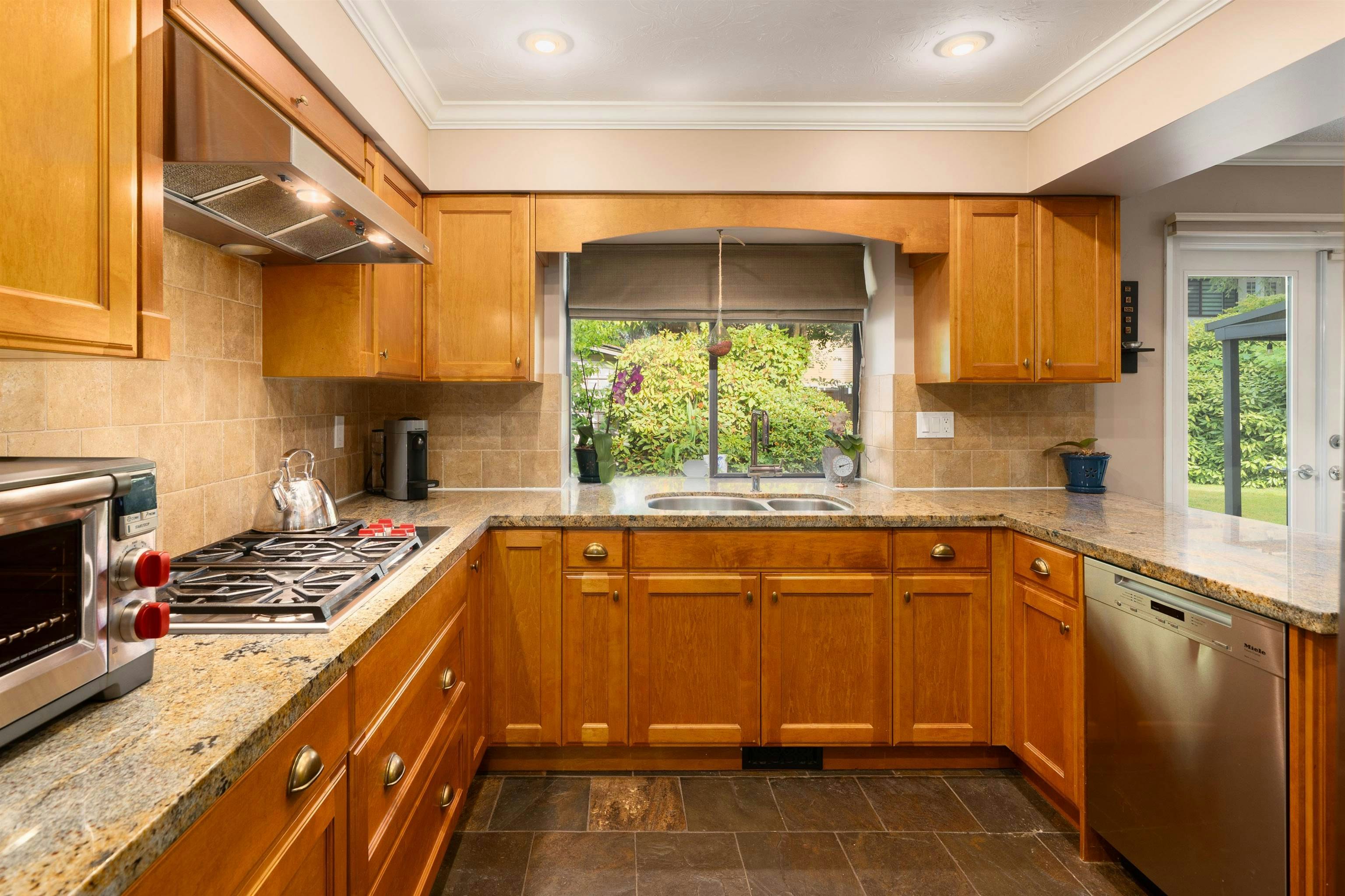 11769 Summit Crescent, Delta, BC, V4E 2Z3 - 17