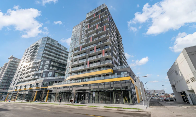903-6633 Buswell Street
