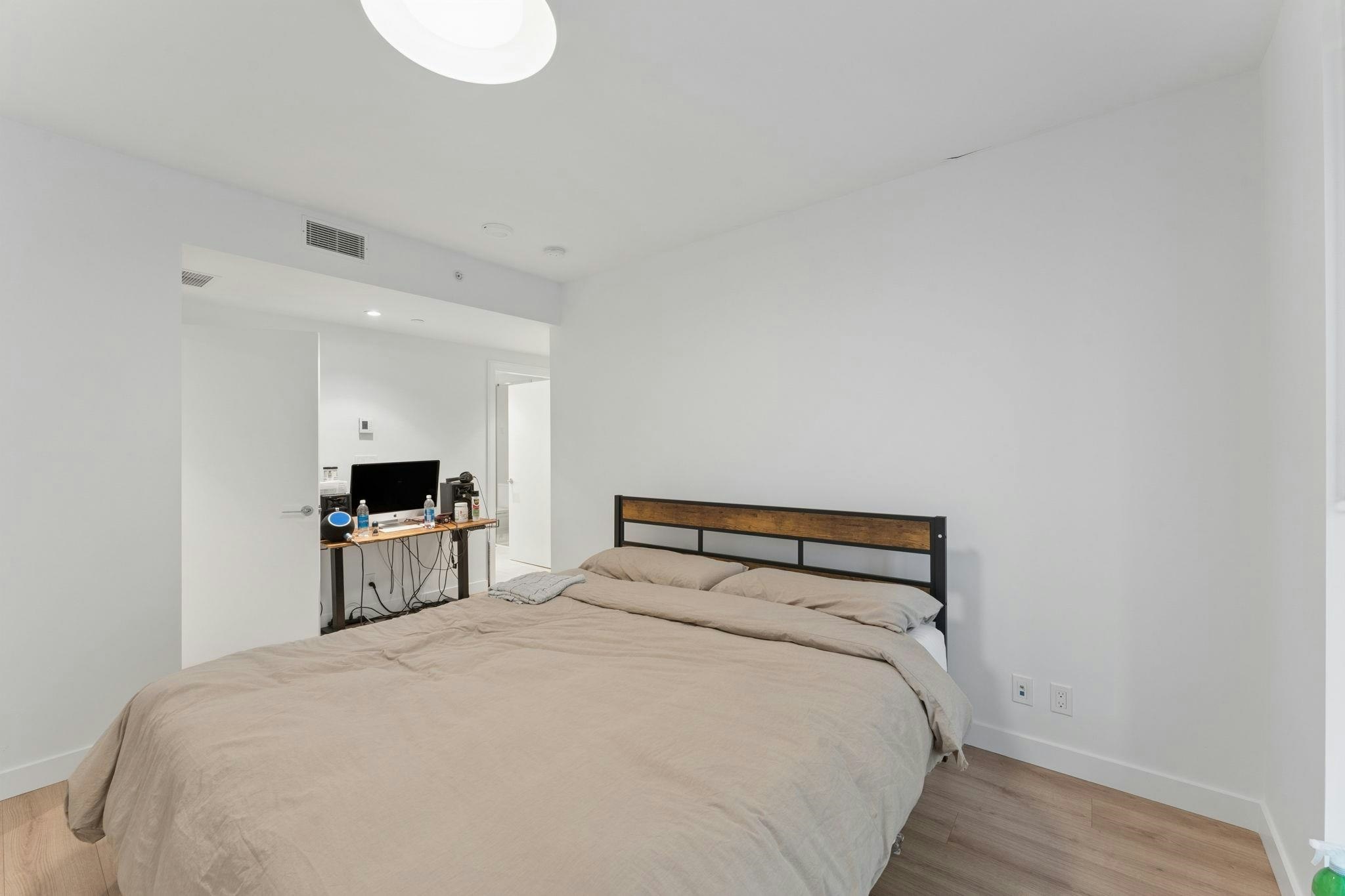 305-1500 Fern Street, North Vancouver, BC, V7J 0E6 - 16