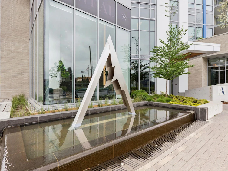 305-1500 Fern Street, North Vancouver, BC, V7J 0E6 - 34
