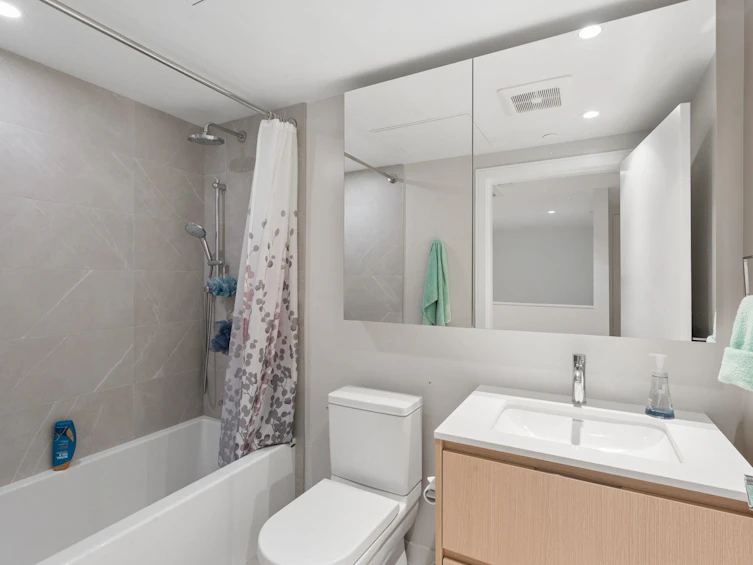 305-1500 Fern Street, North Vancouver, BC, V7J 0E6 - 19
