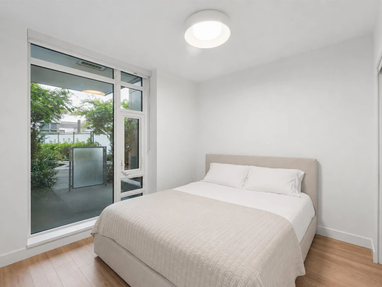 305-1500 Fern Street, North Vancouver, BC, V7J 0E6 - 12