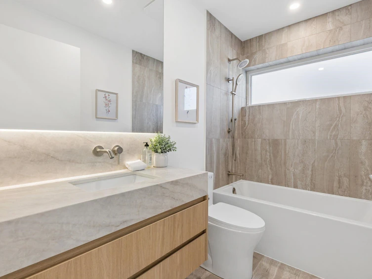 2-6040 Larch Street, Vancouver, BC, V6M 4E4 - 25