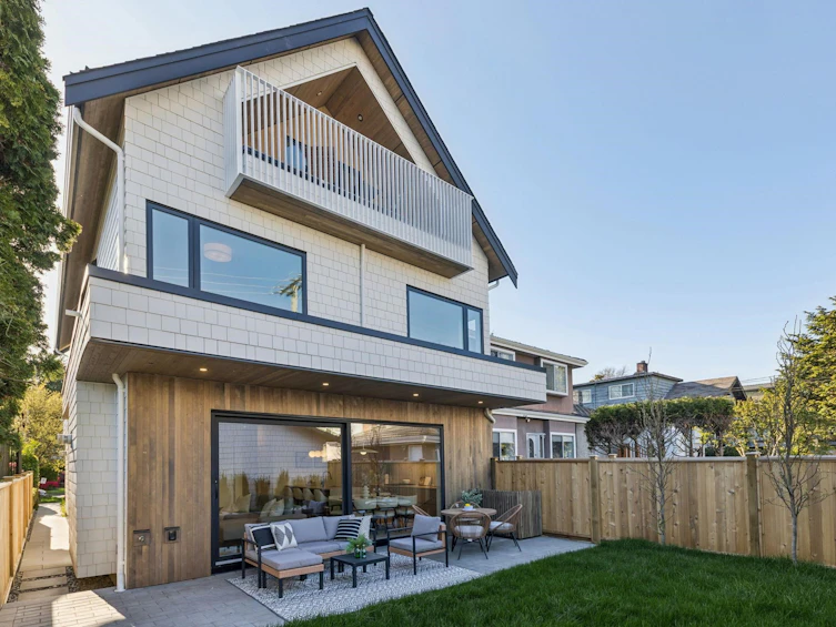 2-6040 Larch Street, Vancouver, BC, V6M 4E4 - 2