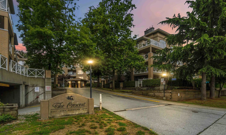 408-2551 Parkview Lane
