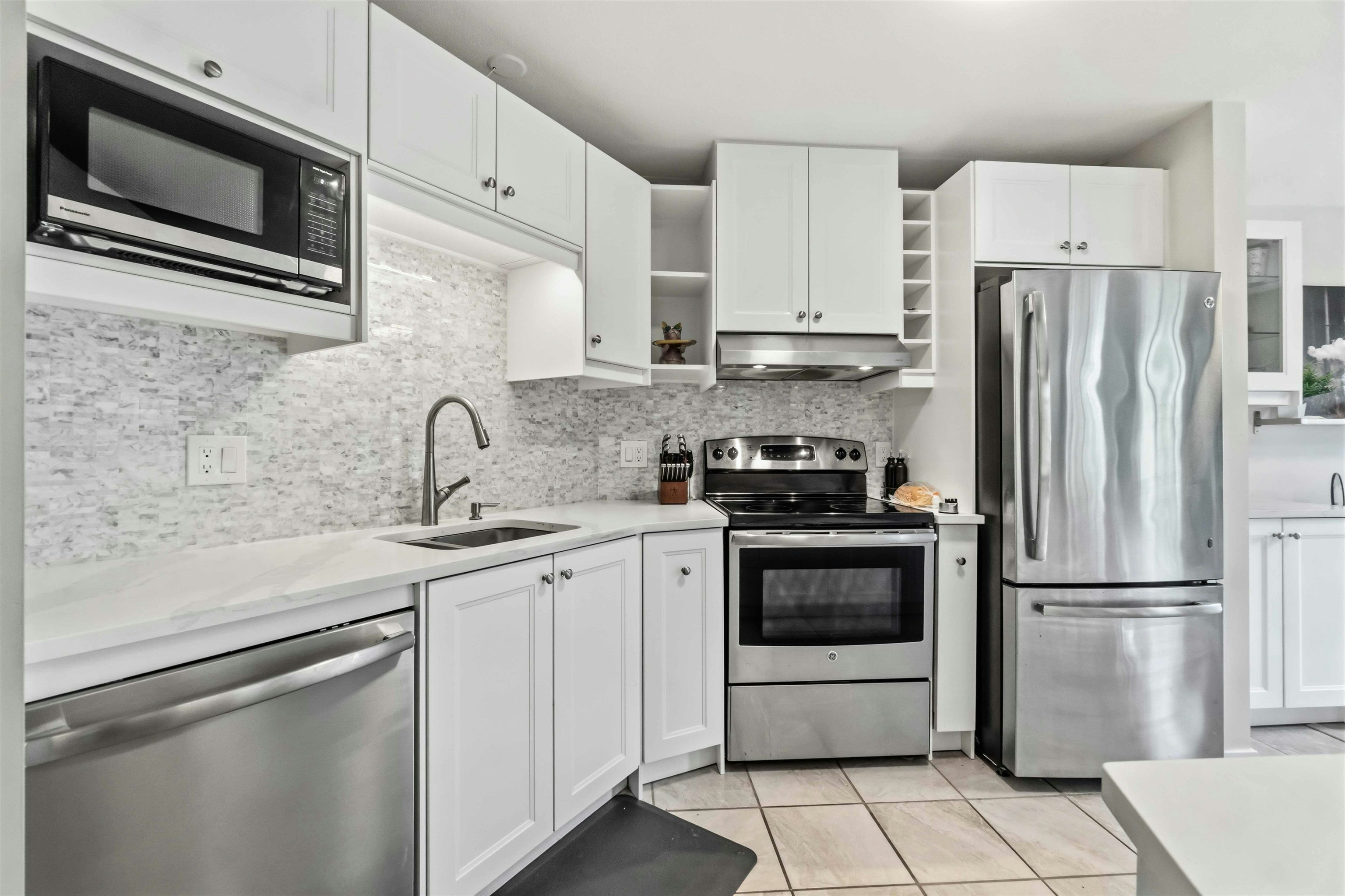 408-2551 Parkview Lane - 5