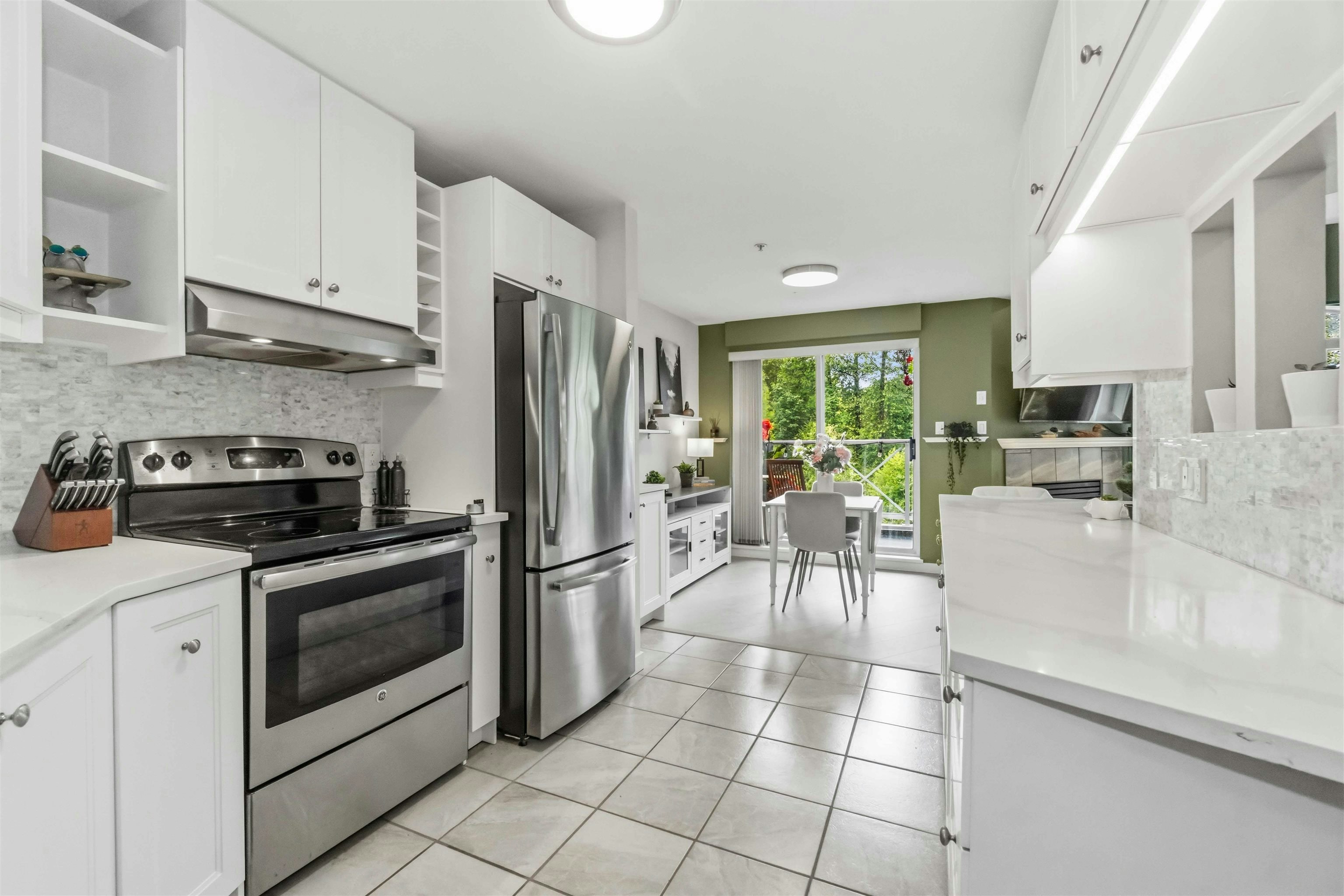 408-2551 Parkview Lane - 3