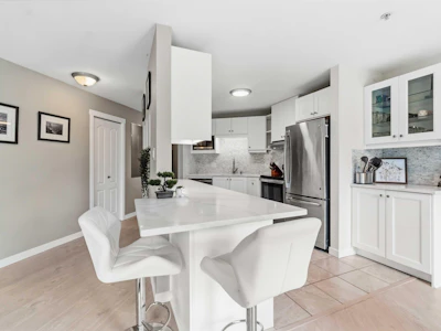 408-2551 Parkview Lane - 4