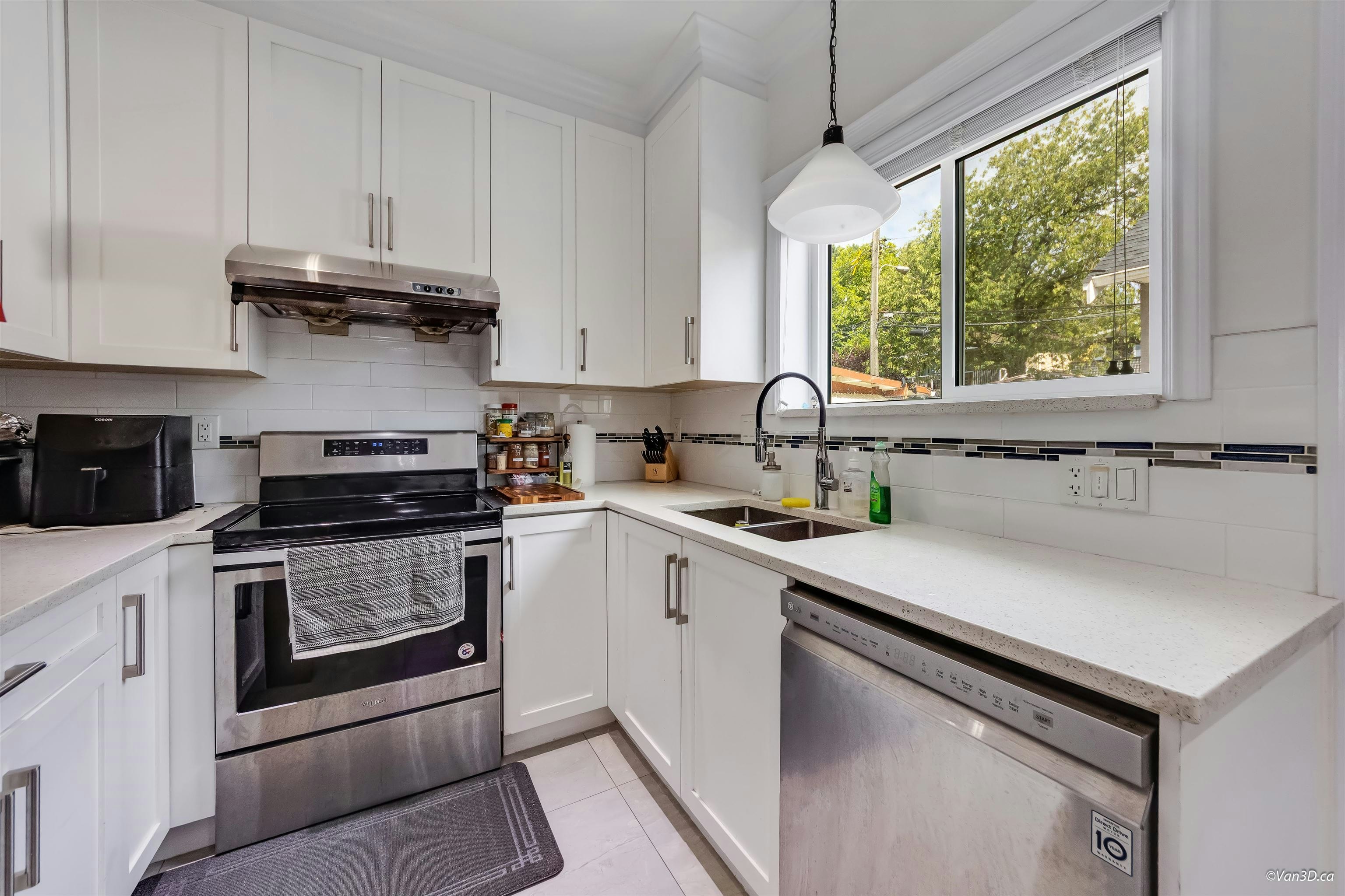 621 E 65th Avenue, Vancouver, BC, V5X 2P7 - 11