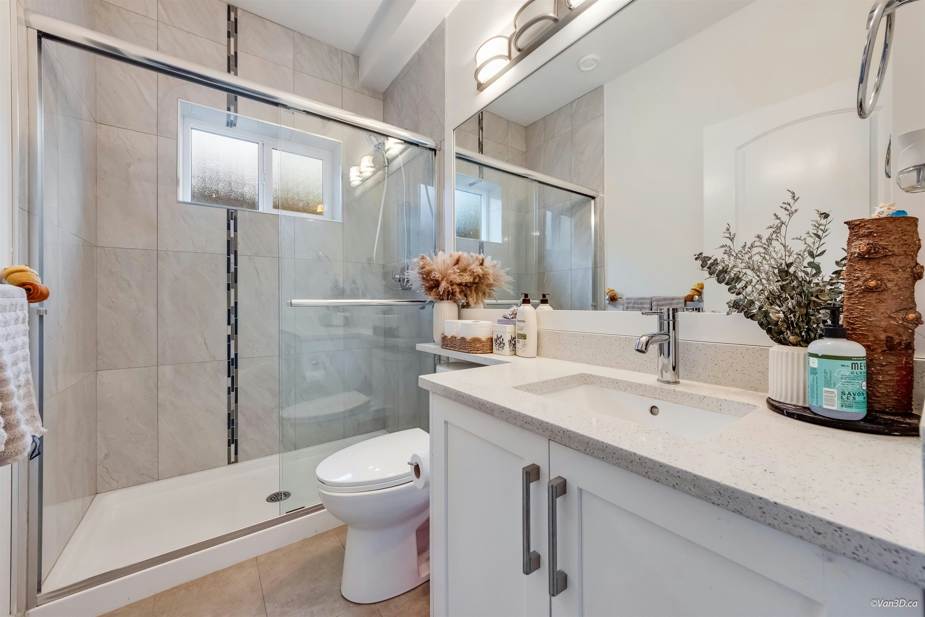 621 E 65th Avenue, Vancouver, BC, V5X 2P7 - 5