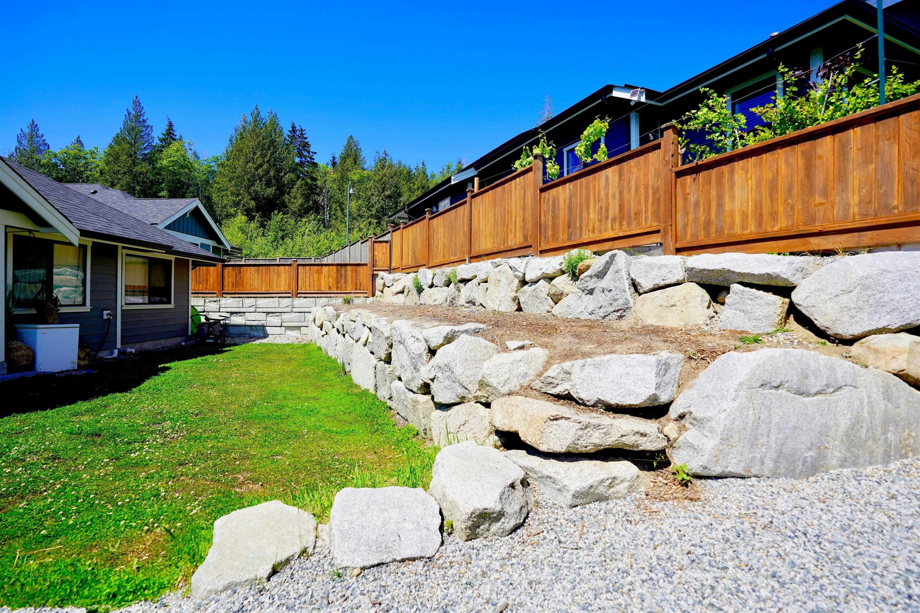 6078 Kingbird Avenue, Sechelt, BC, V7Z 0S4 - 33
