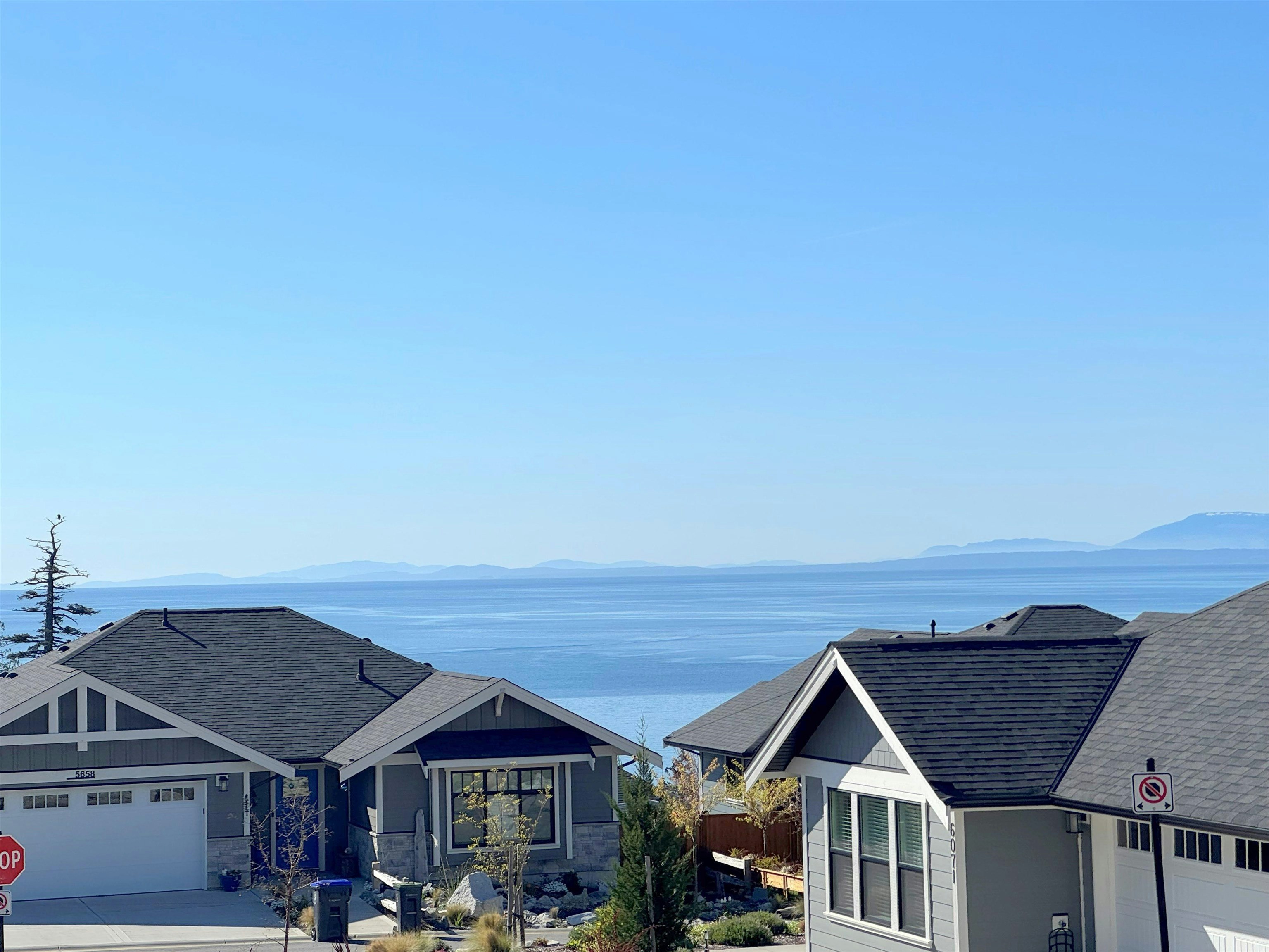 6078 Kingbird Avenue, Sechelt, BC, V7Z 0S4 - 2