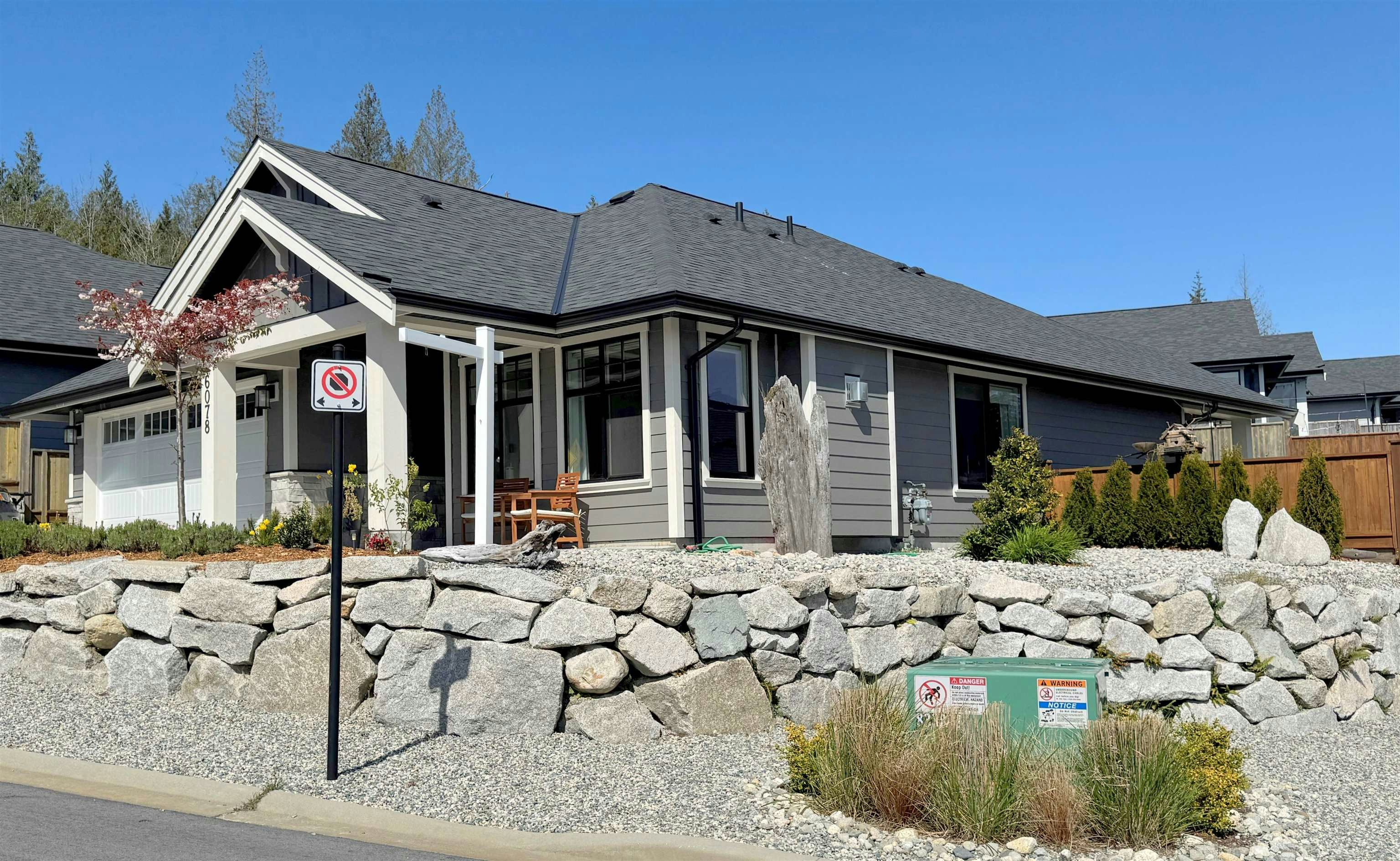 6078 Kingbird Avenue, Sechelt, BC, V7Z 0S4 - 3