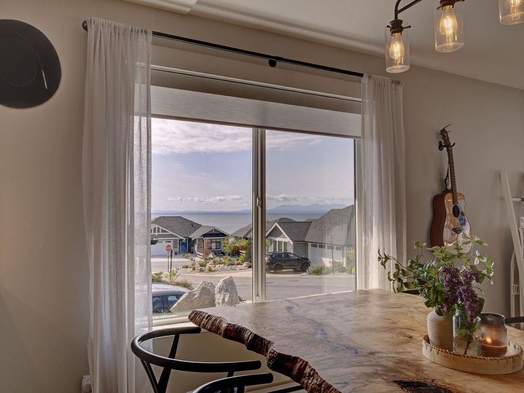 6078 Kingbird Avenue, Sechelt, BC, V7Z 0S4 - 12