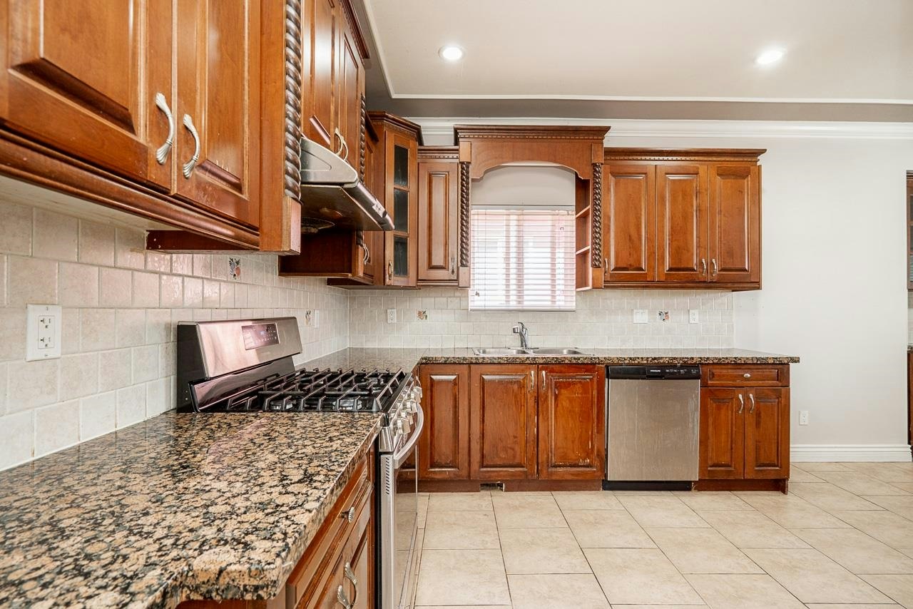 7202 Ross Street, Vancouver, BC, V5X 4B6 - 18