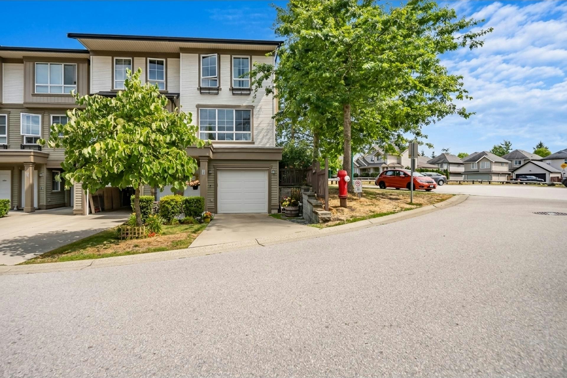 16-19505 68a Avenue, Surrey, BC, V4N 6K3