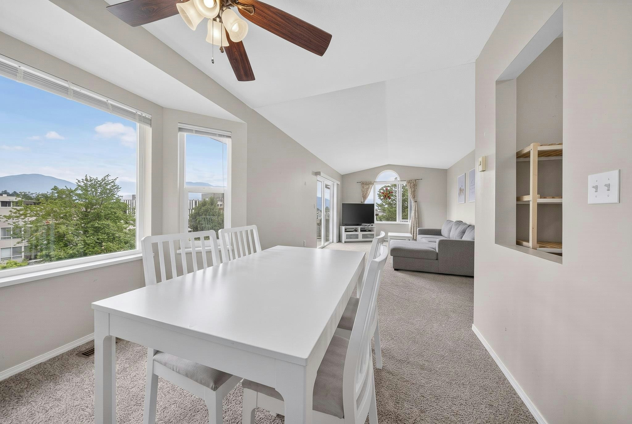 408-8537 Young Road - 2