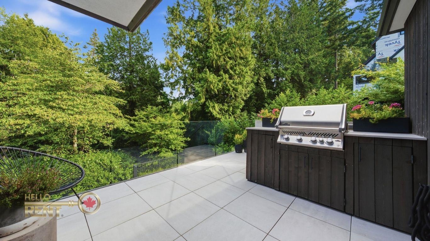 6510 Madrona Crescent, West Vancouver, BC, V7W 2J8 - 10