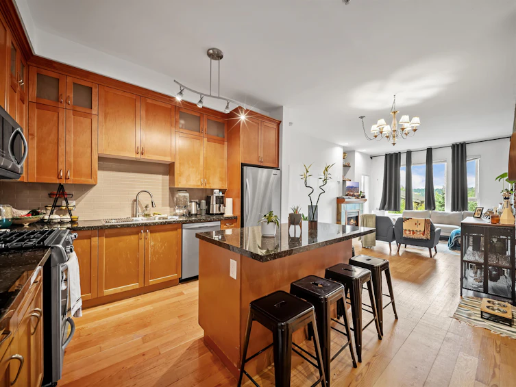 308-250 Salter Street, New Westminster, BC, V3M 0B7 - 7