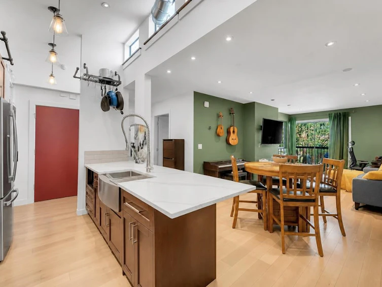 304-1420 E 7th Avenue, Vancouver, BC, V5N 1R8 - 5