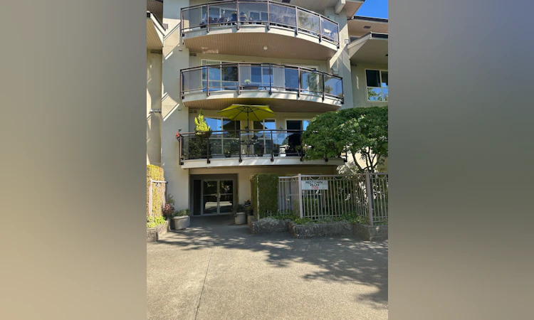 212-7505 138 Street