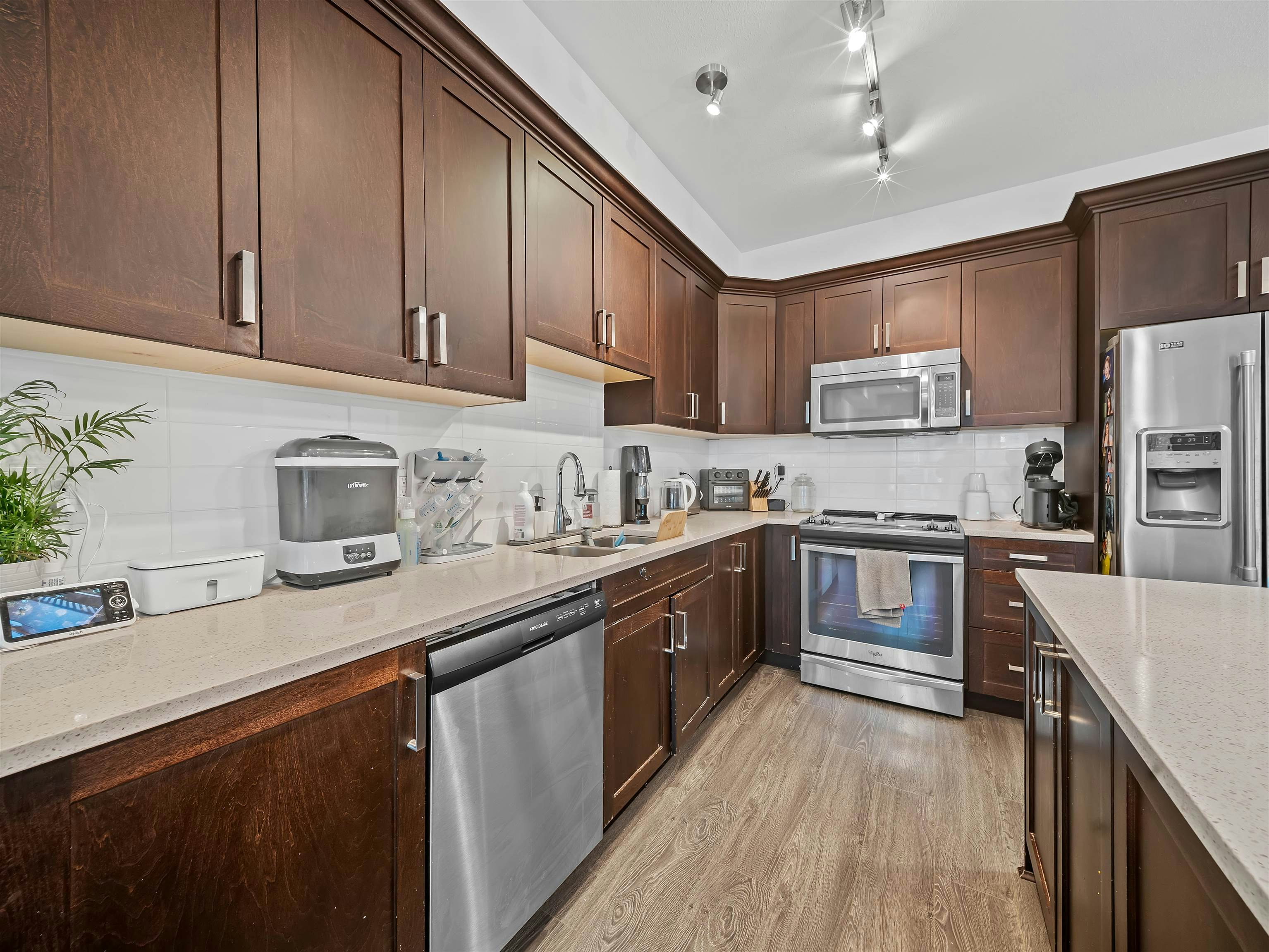 105-2288 Welcher Avenue - 5