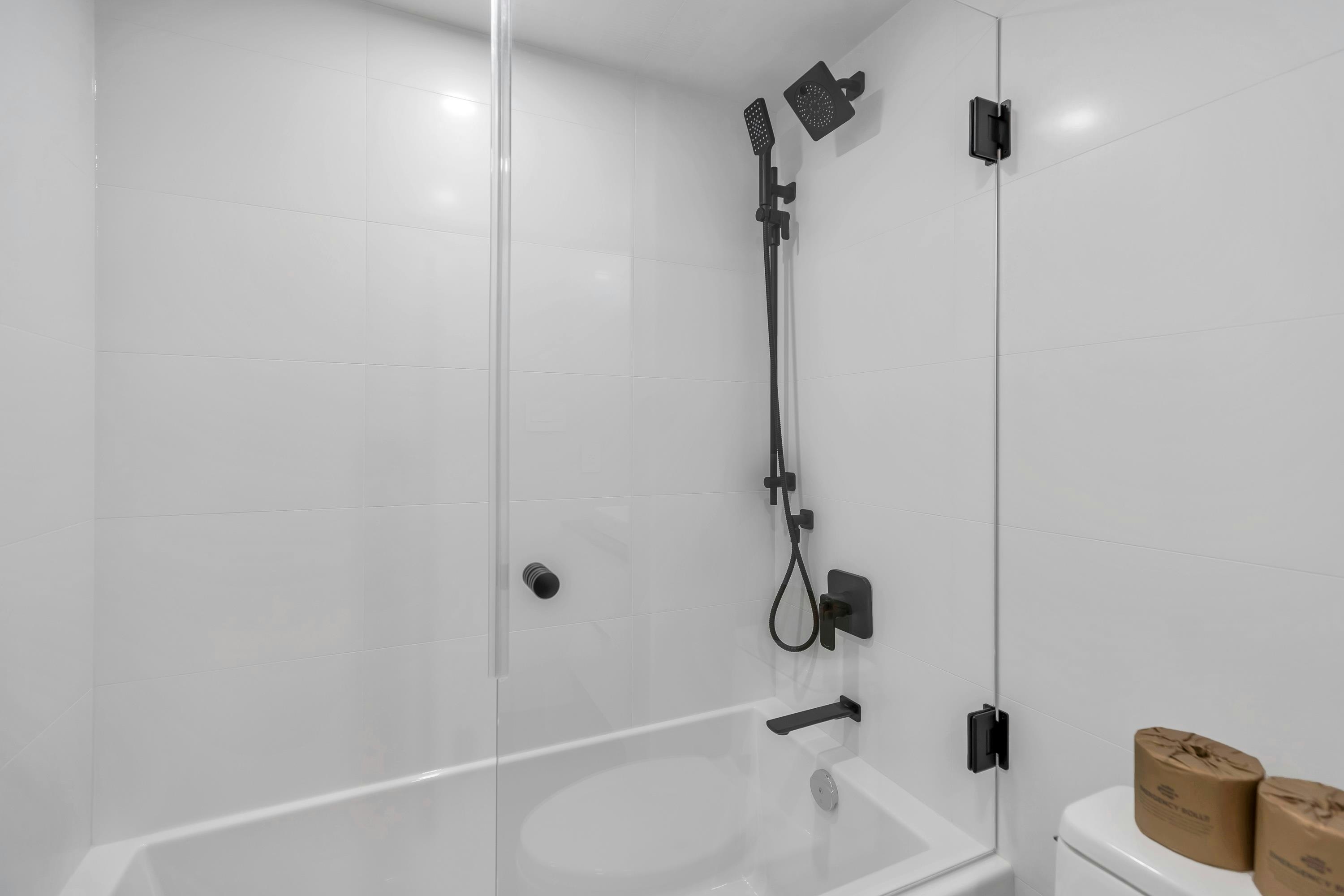 101-2135 Argyle Avenue, West Vancouver, BC, V7V 1A5 - 28