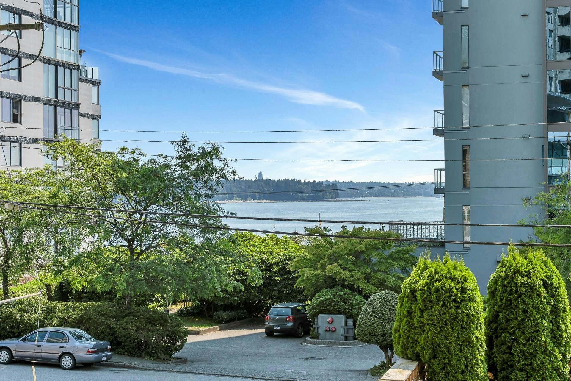 101-2135 Argyle Avenue, West Vancouver, BC, V7V 1A5 - 24