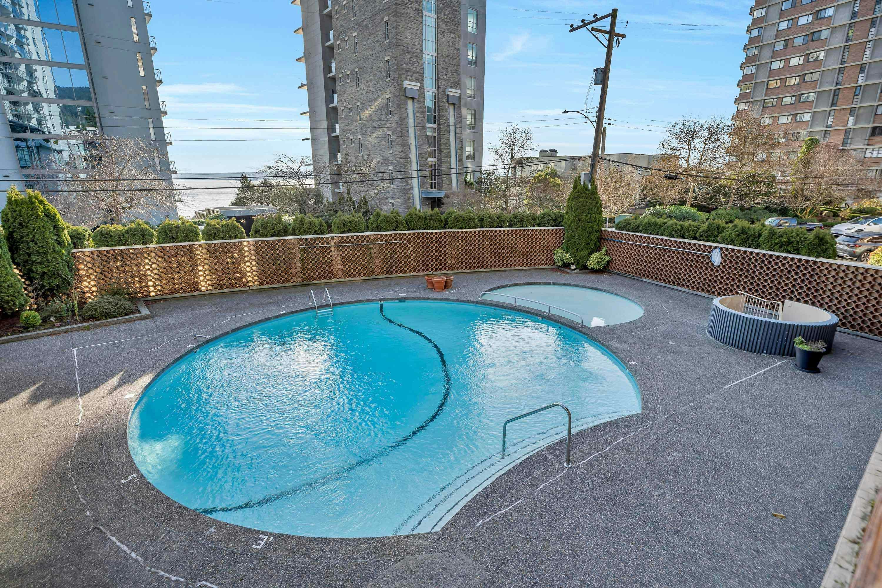 101-2135 Argyle Avenue, West Vancouver, BC, V7V 1A5 - 36