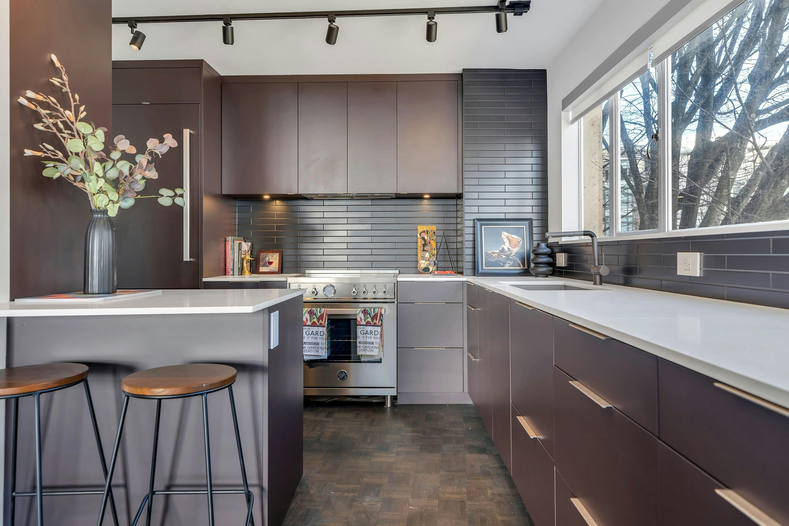 101-2135 Argyle Avenue, West Vancouver, BC, V7V 1A5 - 16
