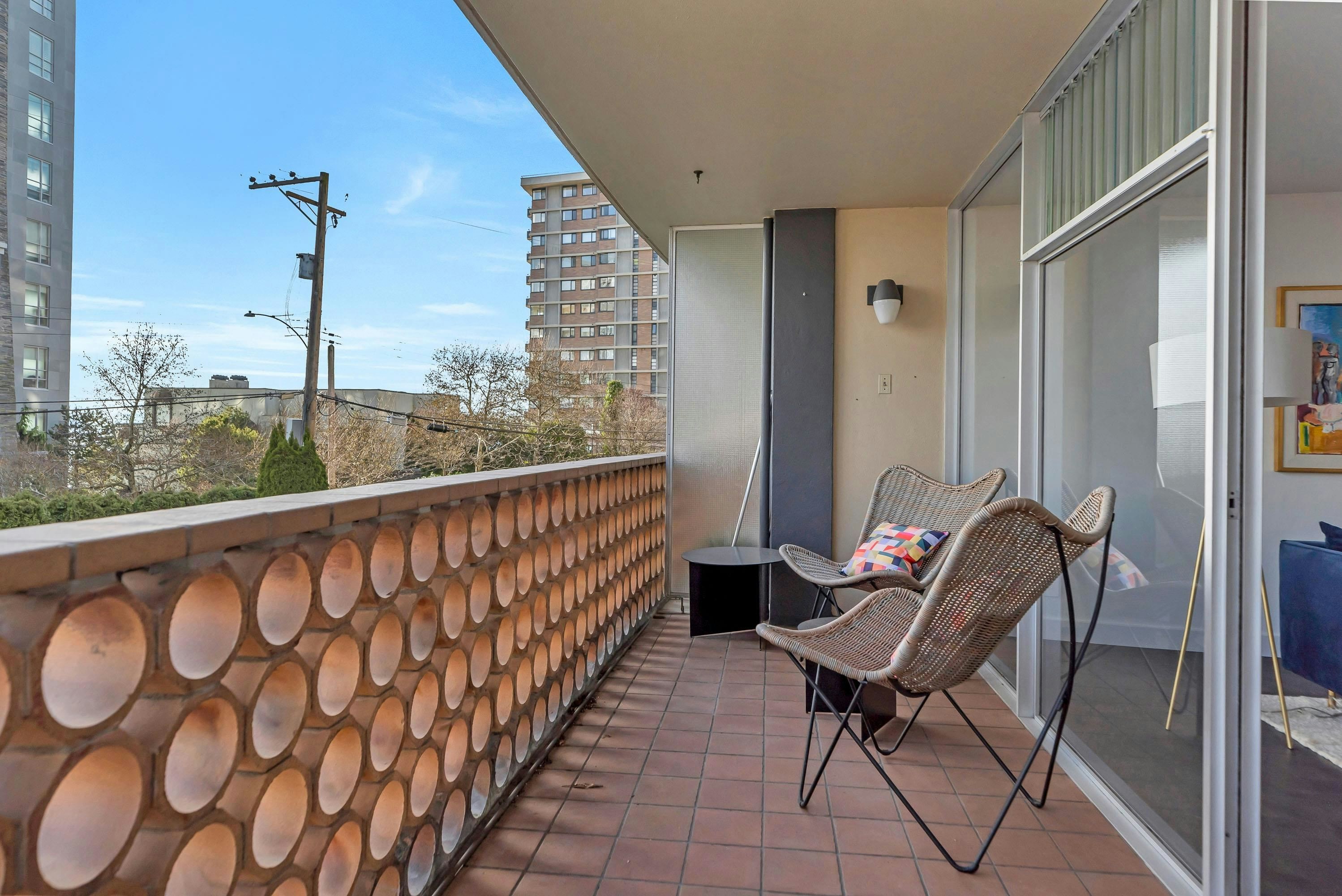 101-2135 Argyle Avenue, West Vancouver, BC, V7V 1A5 - 22
