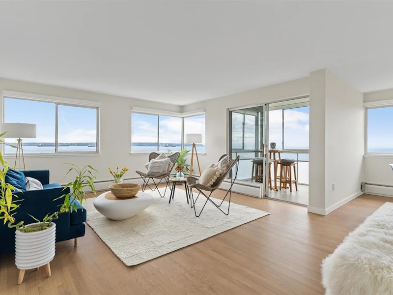 102 - 2246 Bellevue Avenue, West Vancouver BC V7V 1C6