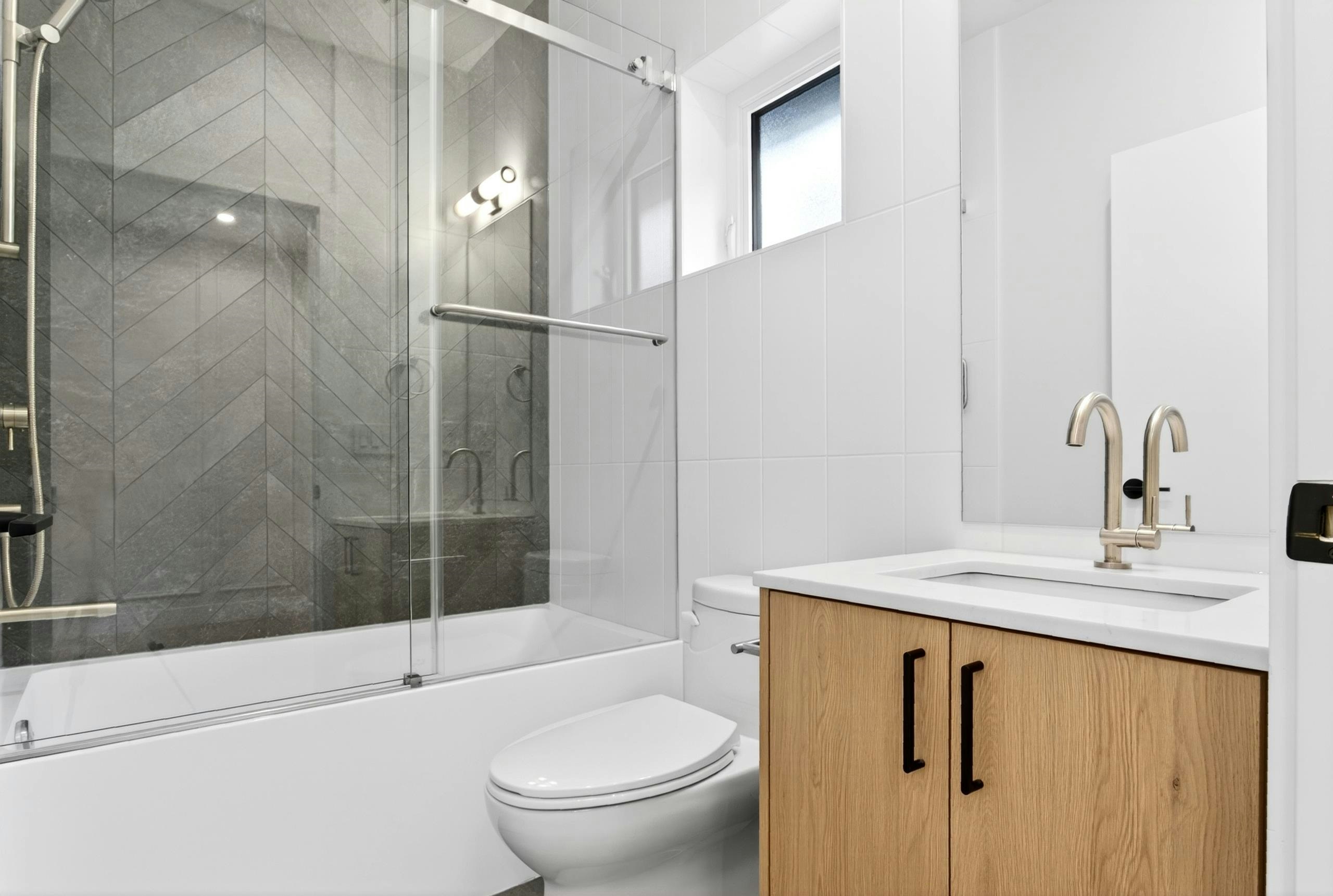 2-2741 E 7th Avenue, Vancouver, BC, V5M 1T8 - 14