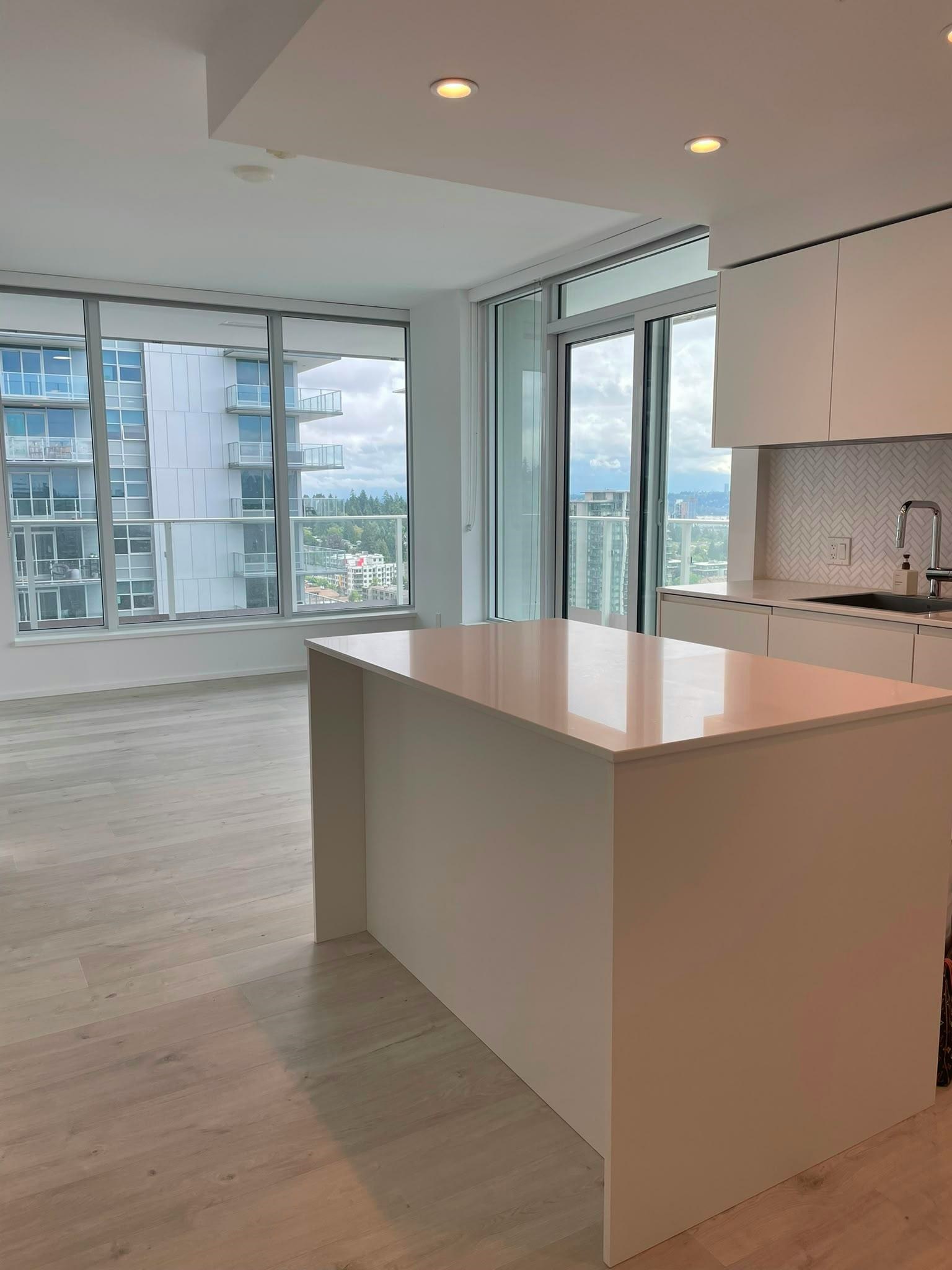 2005-3833 Evergreen Place, Burnaby, BC, V3J 0M2 - 2