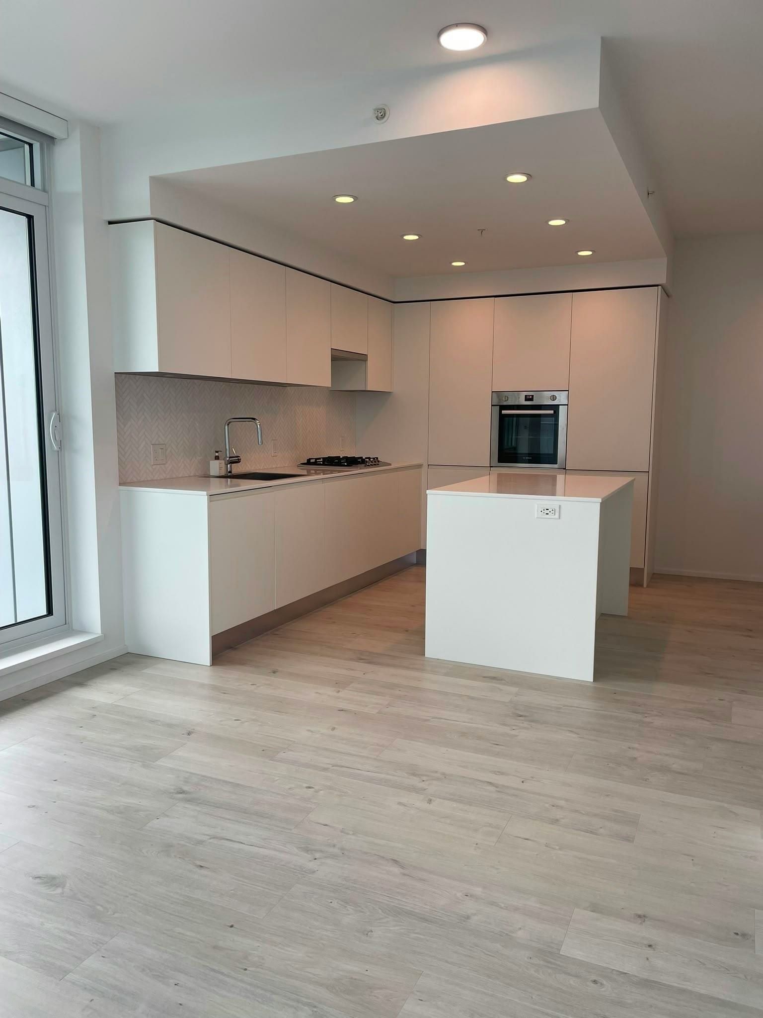 2005-3833 Evergreen Place, Burnaby, BC, V3J 0M2