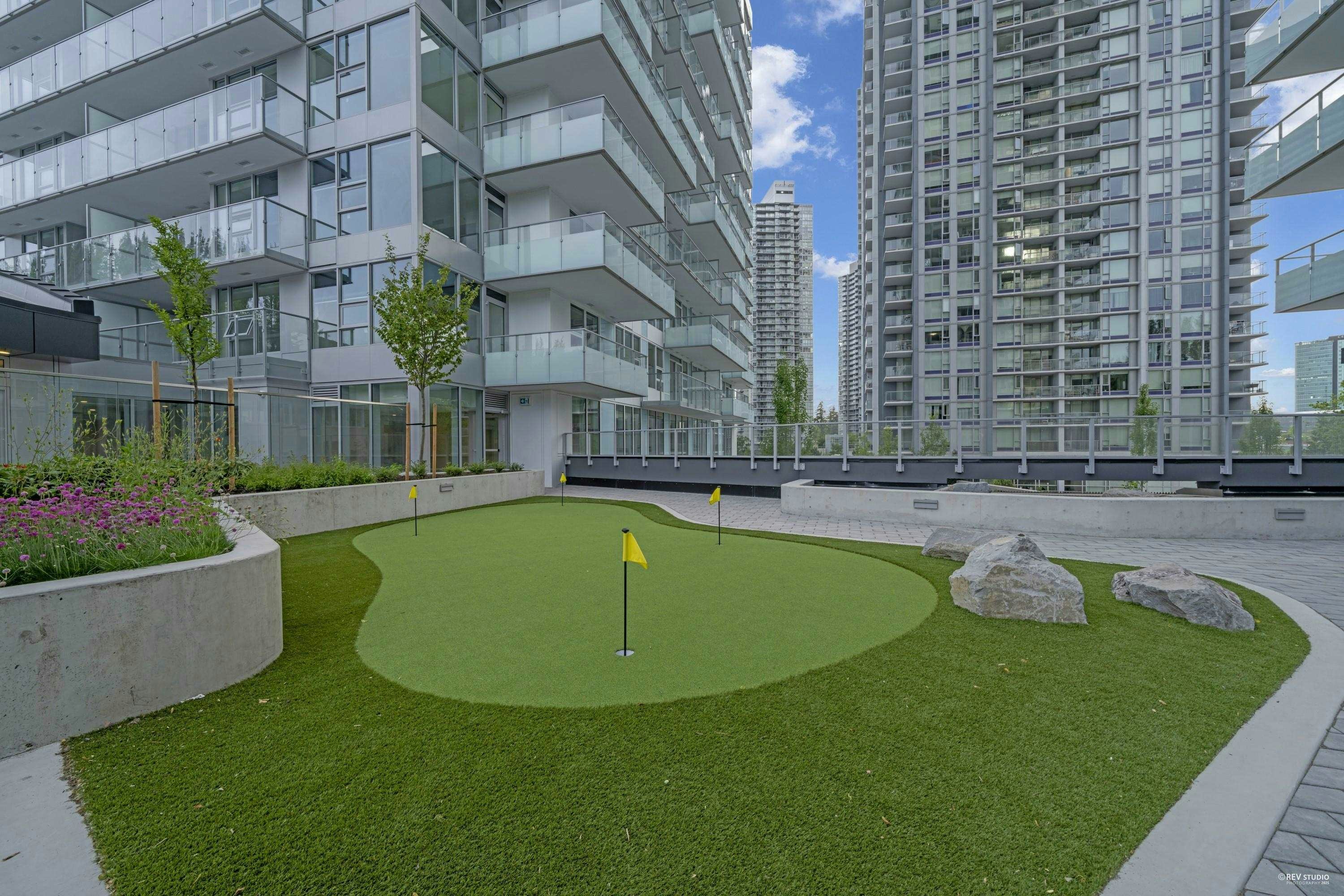 1307-13768 100 Avenue, Surrey, BC, V3T 0V2 - 23