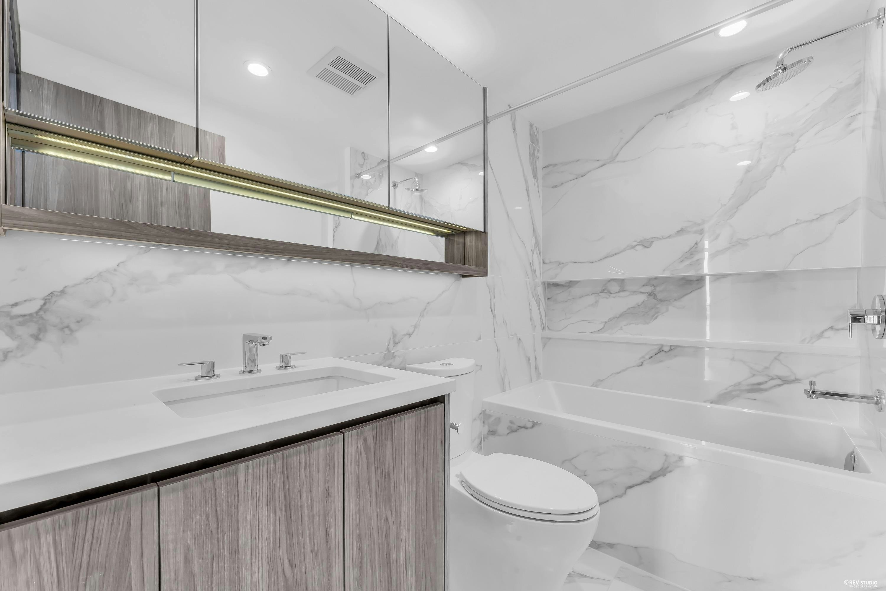 1307-13768 100 Avenue, Surrey, BC, V3T 0V2 - 8