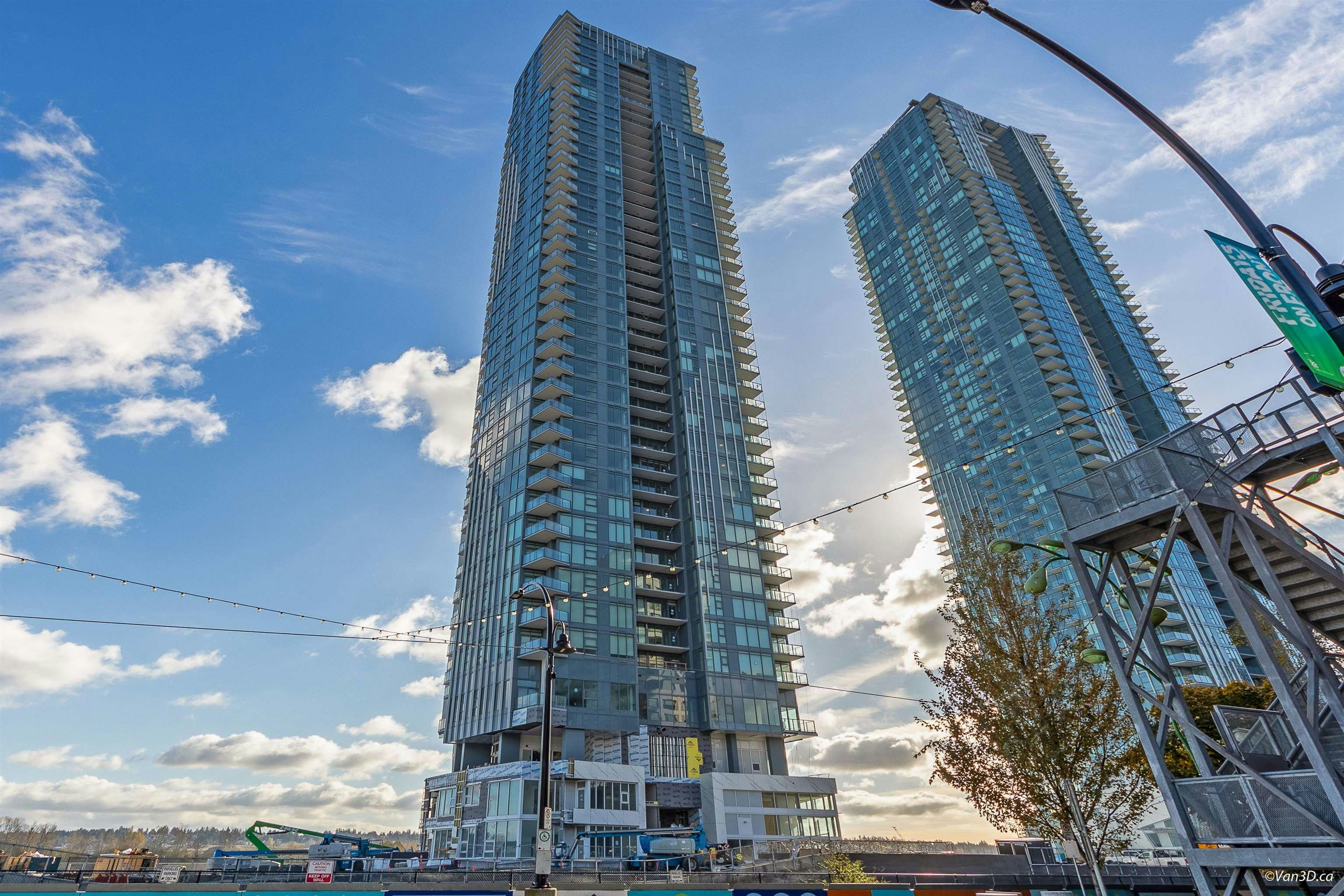 703-660 Quayside Drive, New Westminster, BC, V3M 0P1
