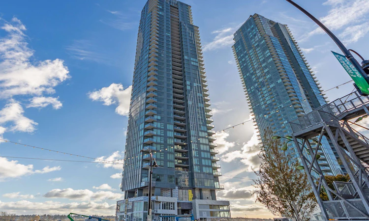 703-660 Quayside Drive