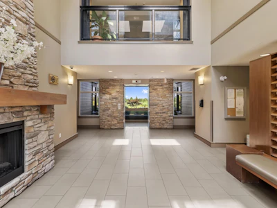 301-5099 Springs Boulevard - 4