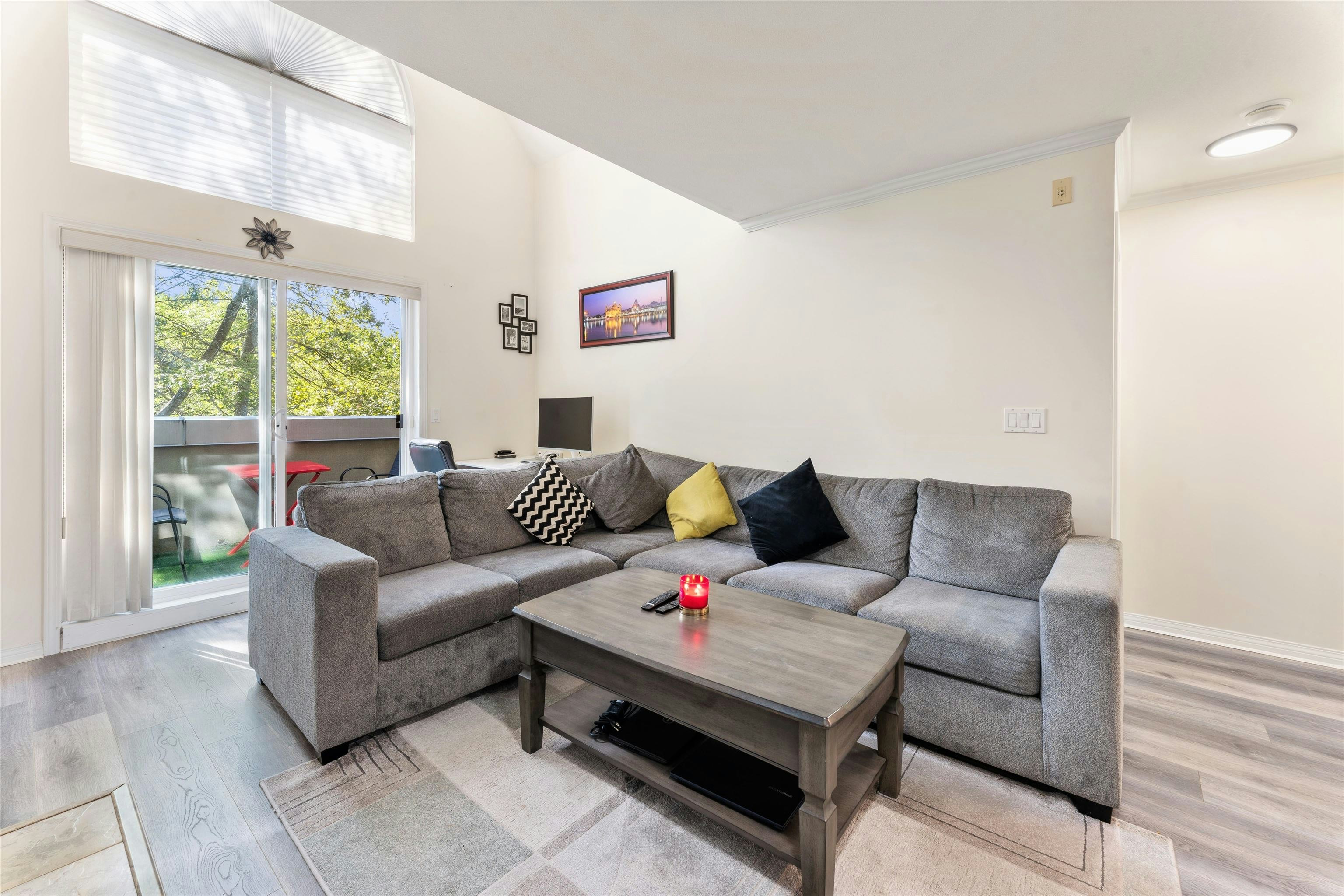 406-12155 75a Avenue, Surrey, BC, V3W 1B9