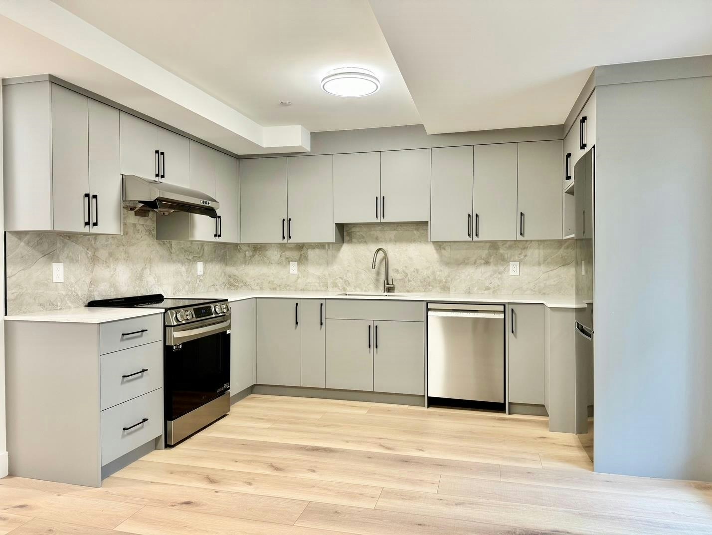 X-1XX6 Nassau Drive, Vancouver, BC, V5P 2B5 - 5