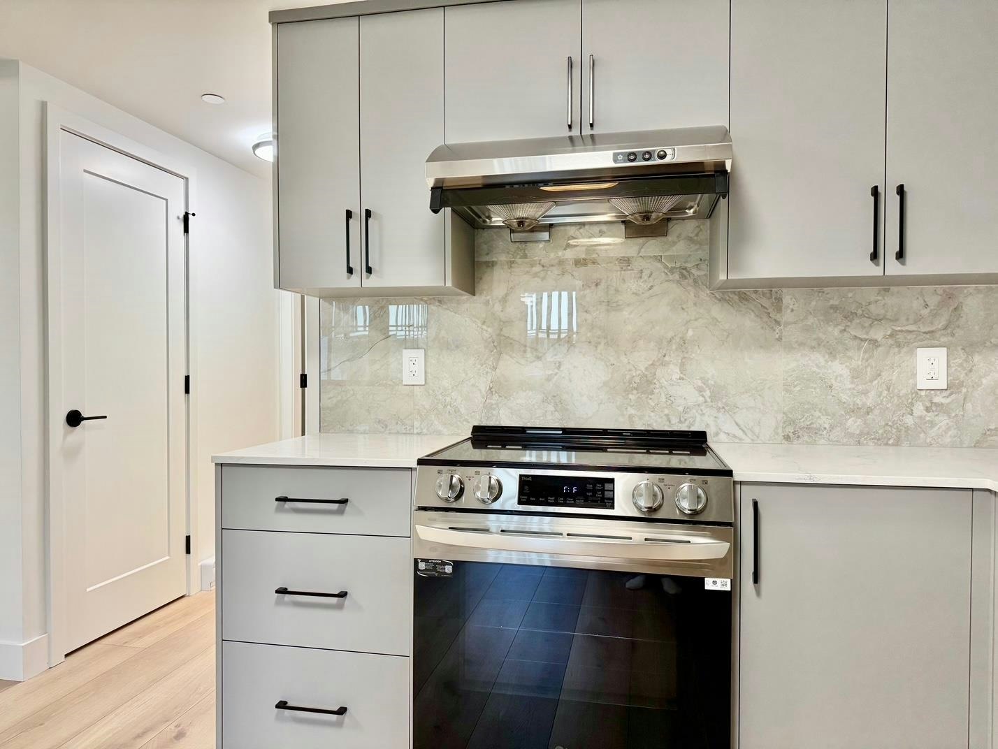 X-1XX6 Nassau Drive, Vancouver, BC, V5P 2B5 - 6