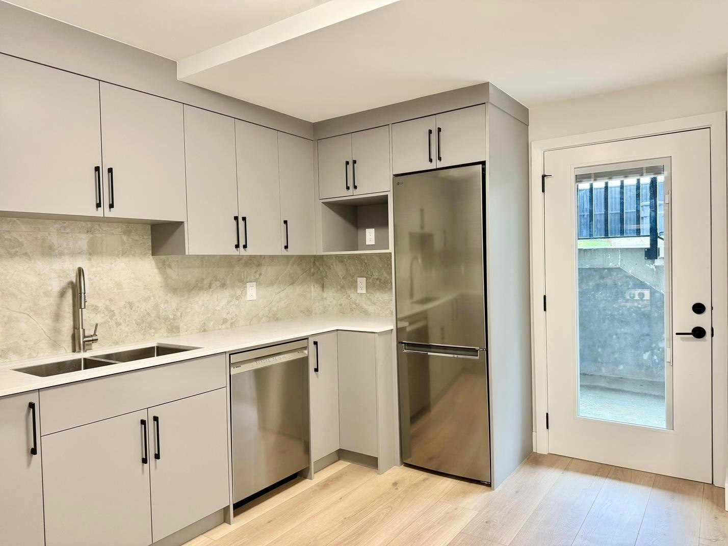 X-1XX6 Nassau Drive, Vancouver, BC, V5P 2B5 - 3