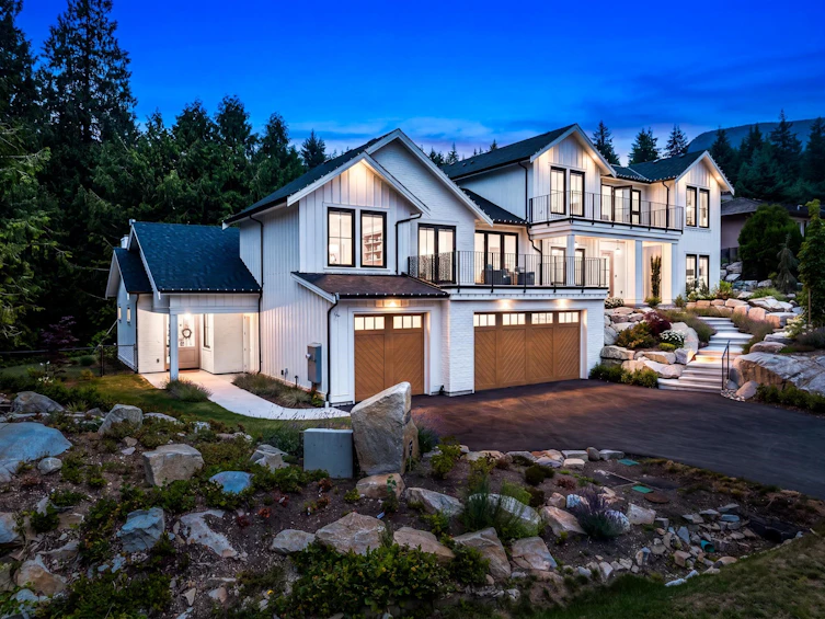 4597 Woodgreen Drive, West Vancouver, BC, V7S 2V3